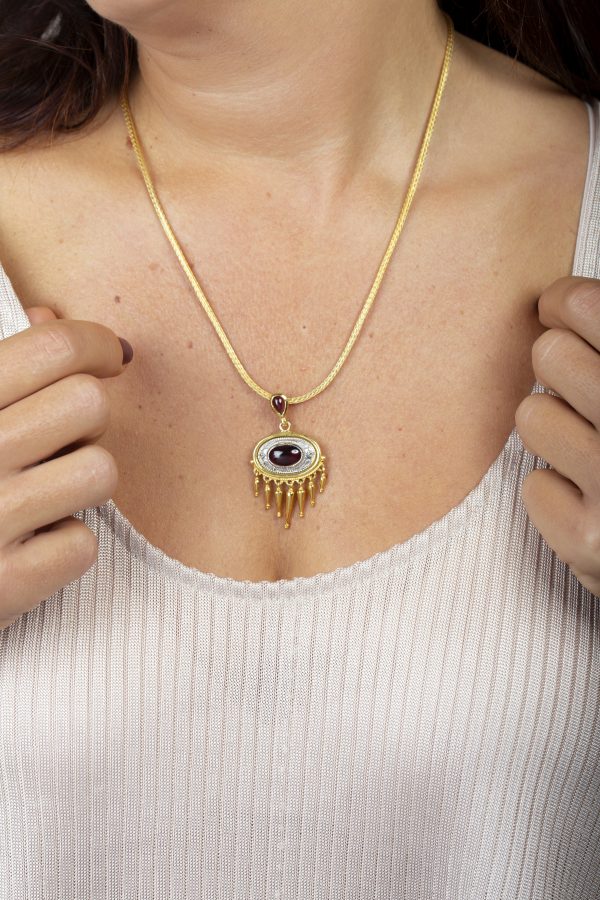 Byzantine Oval Garnet Necklace - ''RIZES''