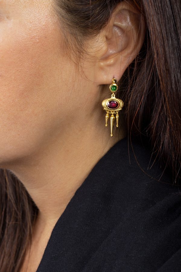 16.021.007.S0 (2) Earrings Oval Garnet - ''RIZES''